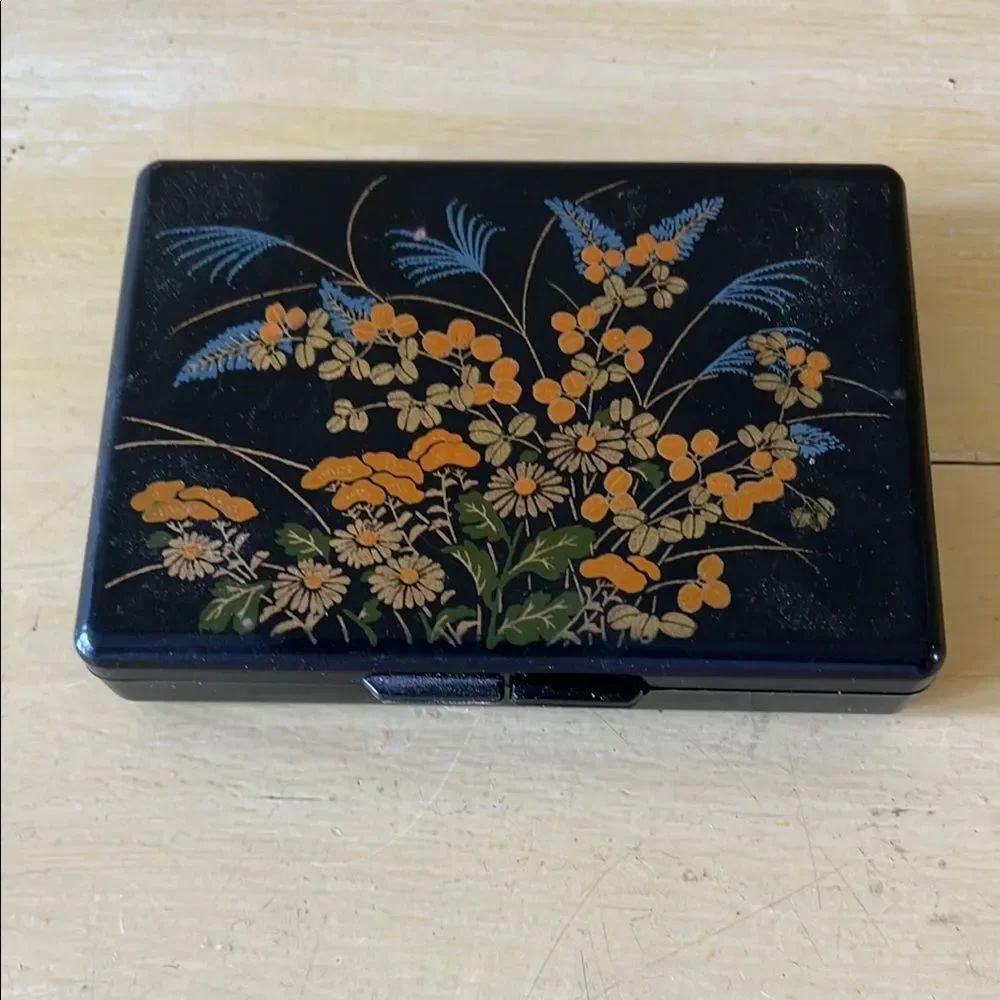 Chinese jewelry box or trinket box